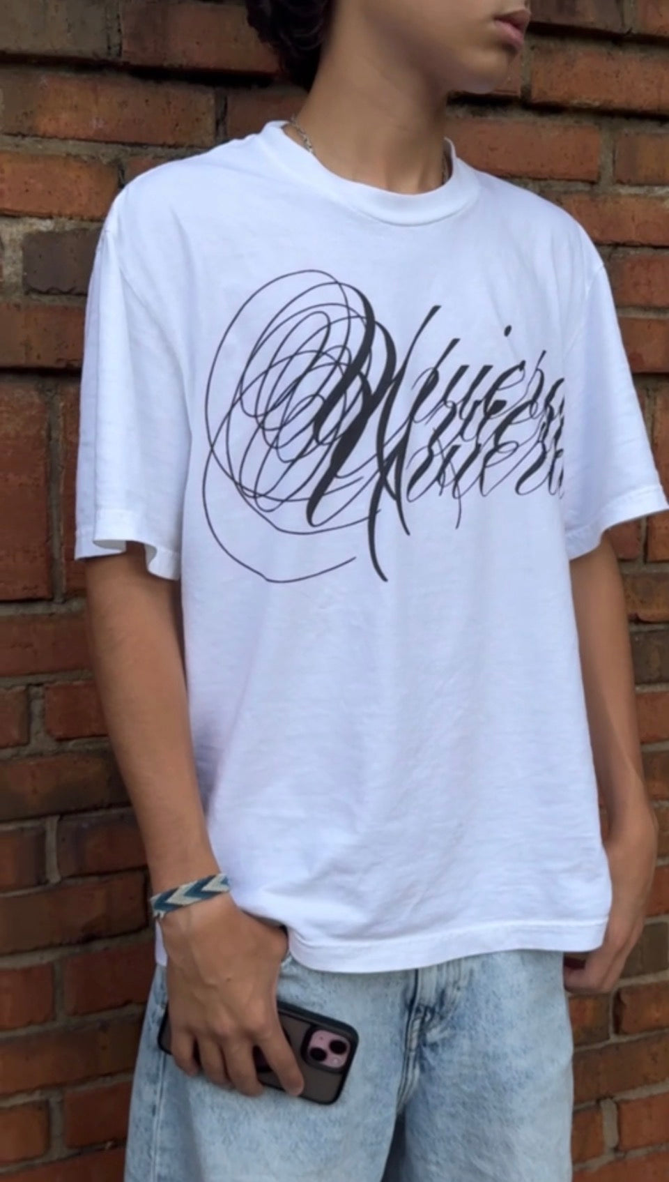 Uviera script tee
